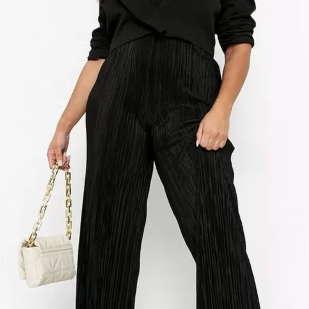 Plisse Wide Leg Trousers - Black